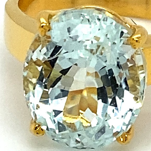 Aquamarine 8.50ct Solid 18K Yellow Gold Ring - Picture 9 of 9